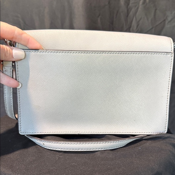 Kate Spade Crossbody Bag with Silver Chain - Picture 4 of 9